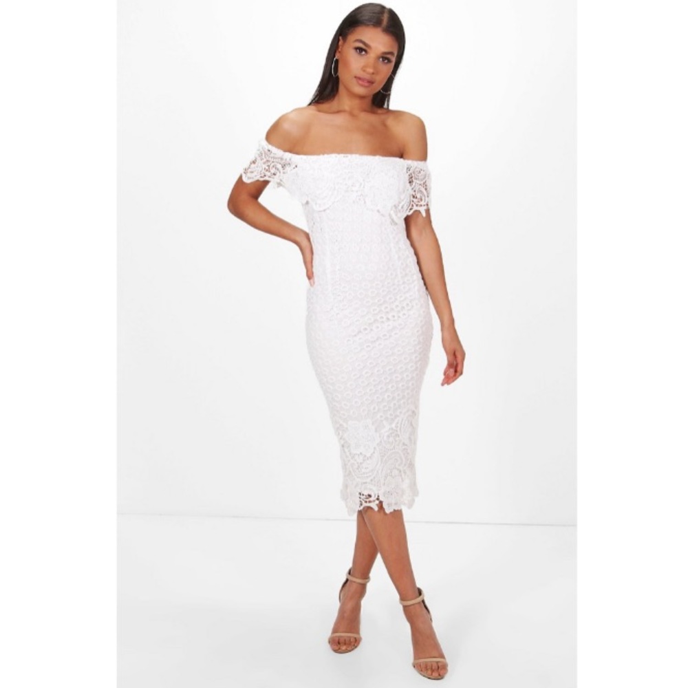 NWT Boohoo Ivory Lace Midi Dress (Size 4)